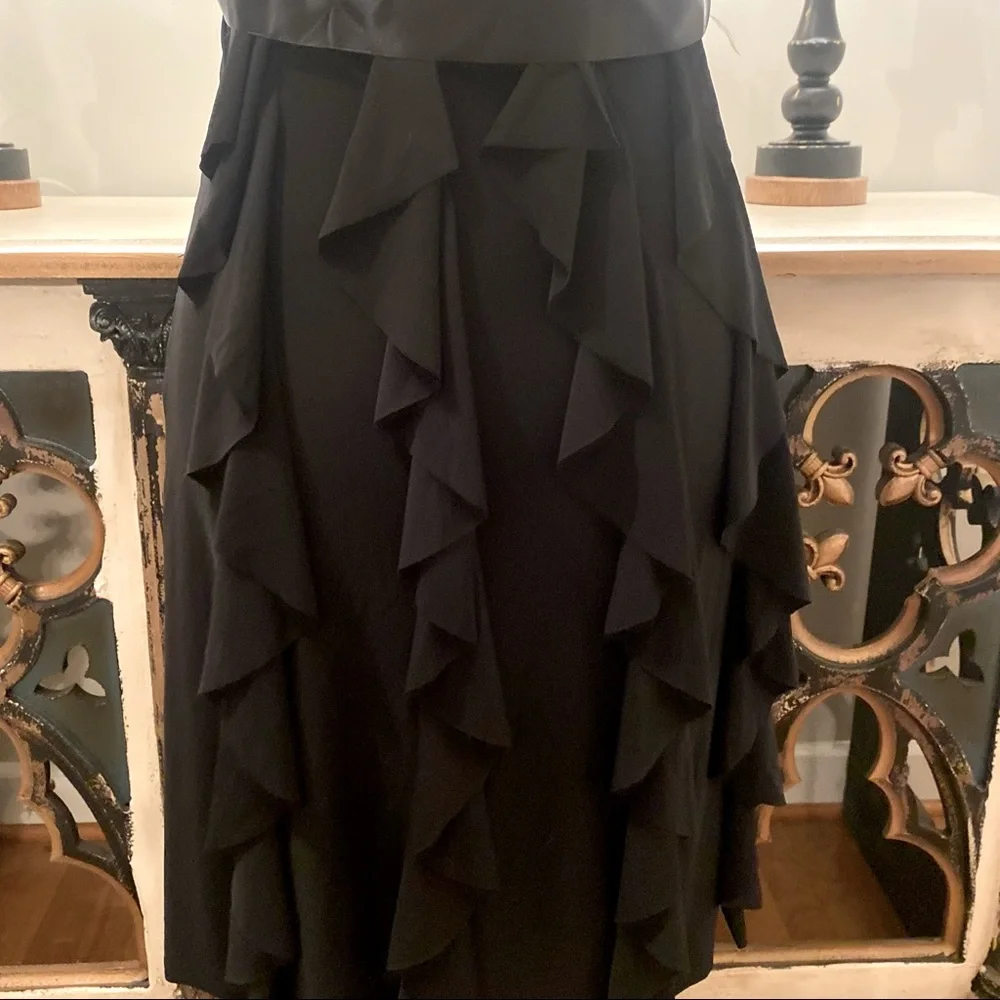 π€ Betsy & Adam Sexy Black Halter Dress Tiered Skirt & Padded Bust 8 Petite β¨ - Picture 6 of 7